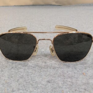 General Optical Aviator Sunglasses Gold Tone Frame Dark Gray Lens Pilot Style image 3