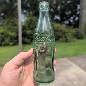 Vintage Coca-Cola Nashville TN 1965 Hobbleskirt 6.5oz Green Glass Coke Bottle image 1