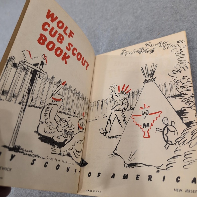 Vintage 1954 Wolf Cub Scout Book Boy Scouts of America BSA Handbook Manual image 3