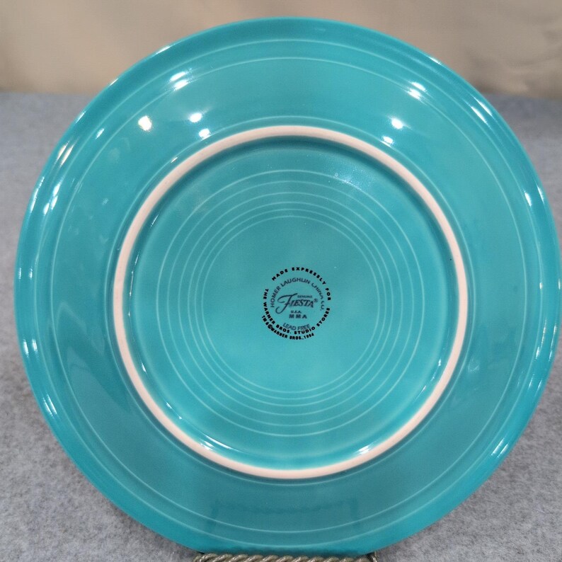Homer Laughlin Fiesta Daffy Duck Dinner Plate Warner Bros Studio 1994 Turquoise image 3
