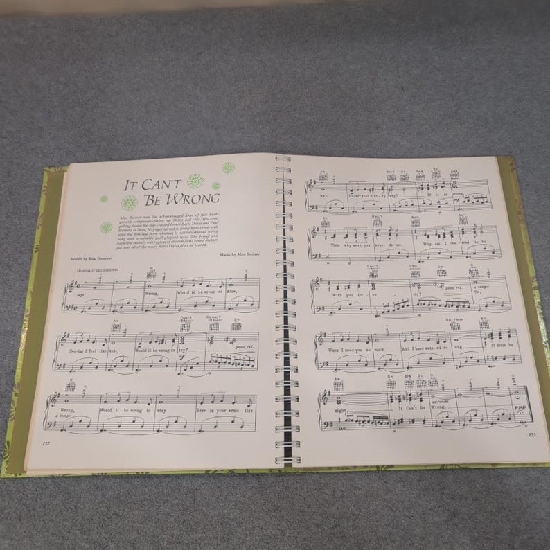 Vtg 1969 Readers Digest Family Songbook Spiral Bound Sheet Music Piano Guitar image 4