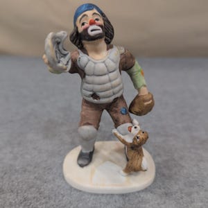 Emmett Kelly Collectibles Clown Baseball Catcher Figurine Flambro Figurine Puppy image 2