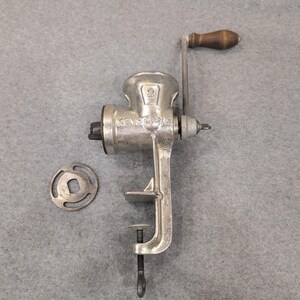 Handmatige vleesmolen Keystone nr. 2 Vintage zilver gegoten metalen handslinger klem op afbeelding 1
