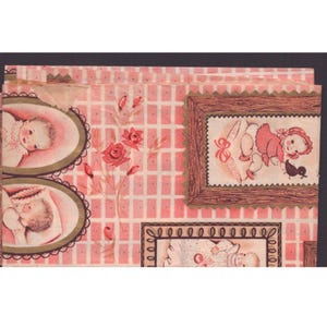 Papier cadeau vintage milieu du siècle pour bébé, éphémères roses et bleues, bébé endormi, état très bon. image 3