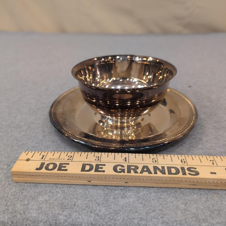 Oneida Silverplate Sherbet Tasse und Unterteller Set Perlenrand USA Vintage Bild 7