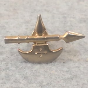 Hickok Mfg Co Usa Gold Tone Halberd Axe Spear Cufflinks image 1