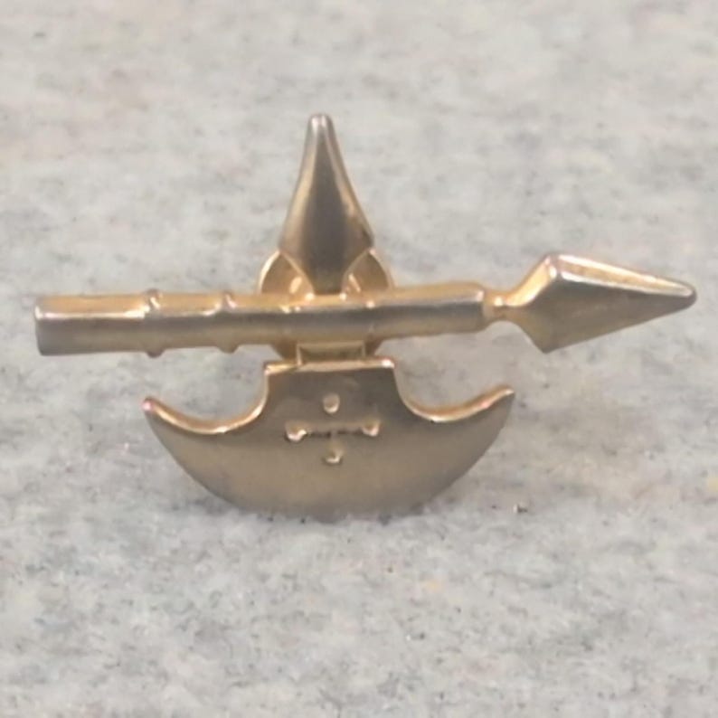 Hickok Mfg Co Usa Gold Tone Halberd Axe Spear Cufflinks image 1