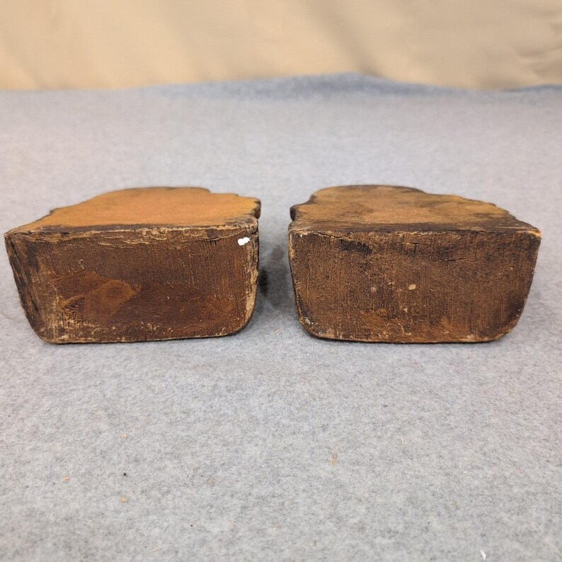 Vintage Western Covered Wagon Oxen Pioneer Bookends Set Rustic Faux Wood Resin image 6
