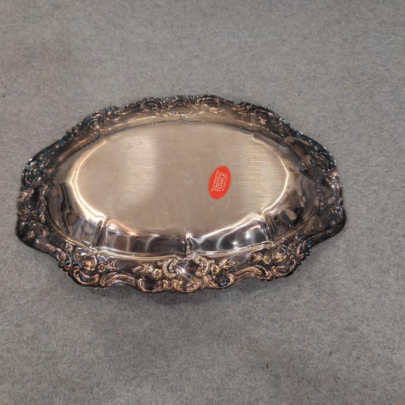 Towle Old Master Embossed Silverplate Oval Serving Tray Floral Scroll Border image 6