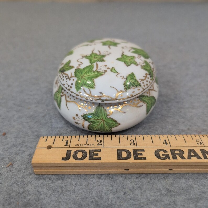 Boîte à bijoux ovale Paulux China Japon feuille d'or vert porcelaine blanche image 4