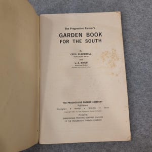 Vintage 1961 The Progressive Farmers Garden Book For The South *Scarce* image 2
