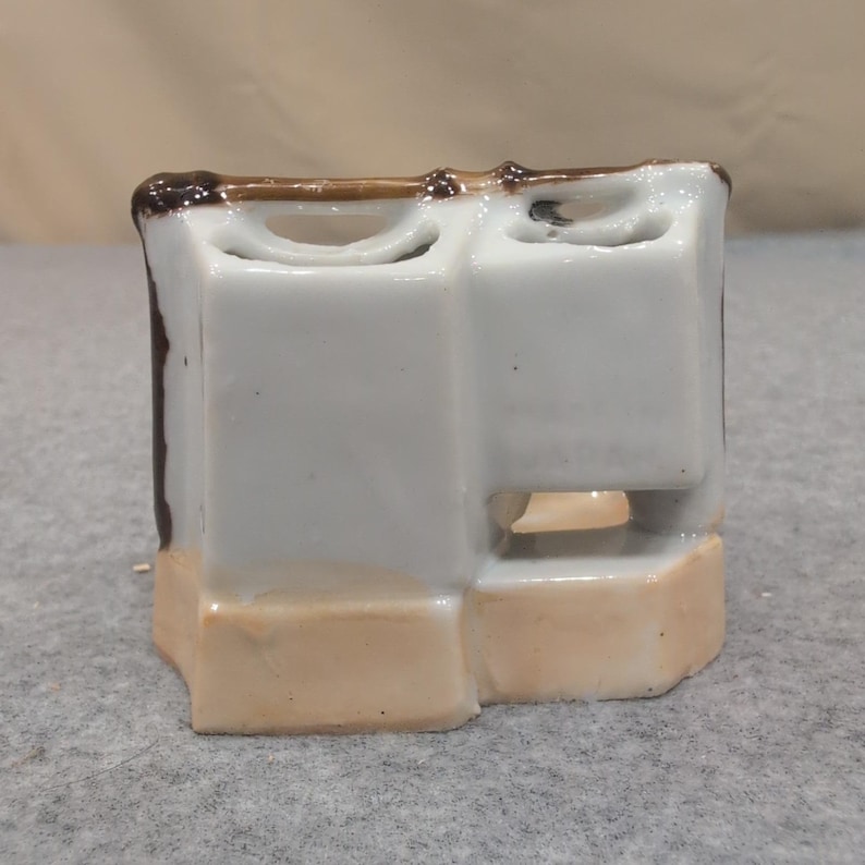 Vintage Made in Japan Ceramic Novelty Ashtray Who Left This Behind Humorous VG image 2