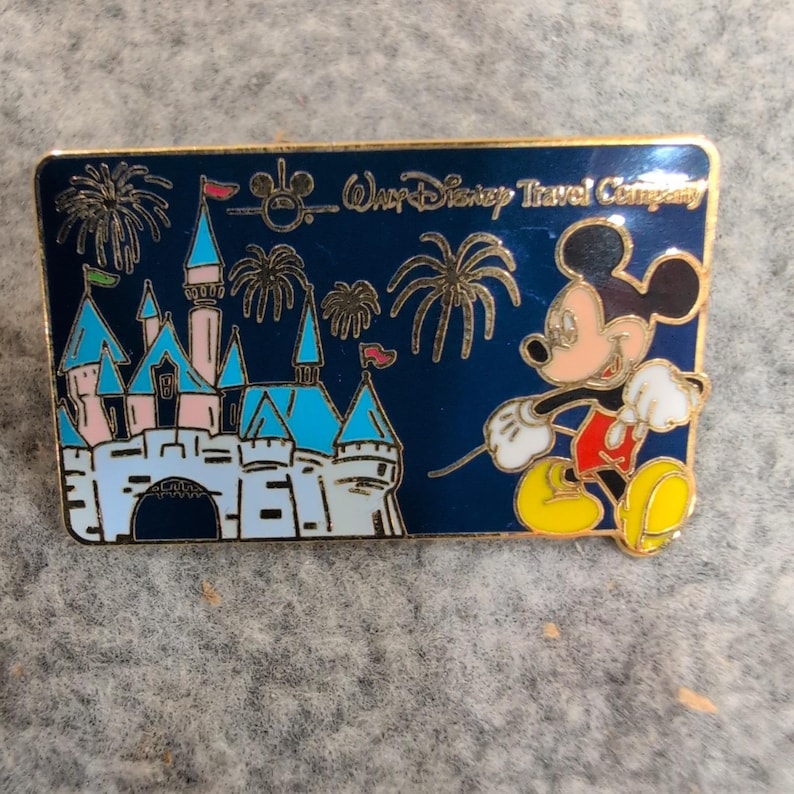 Walt Disney Travel Company Mickey Mouse Castle Fireworks Limited Edition Pin image 1