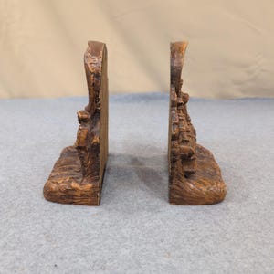 Vintage Western Covered Wagon Oxen Pioneer Bookends Set Rustic Faux Wood Resin image 4