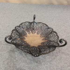 International Silver Company Lovelace 1427 Silverplate Pierced Candy Dish Bowl image 1