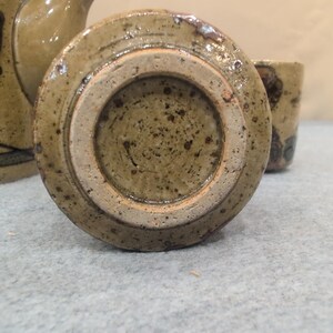 Servizio da tè vintage in ceramica dipinta a mano, teiera per 6 tazze, motivo uccelli, fiori, macchie, color beige immagine 7
