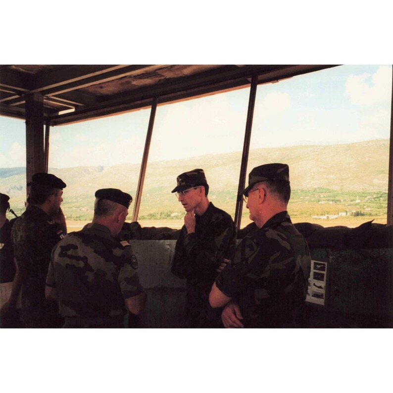 Vintage 1999 Bosnia SFOR Peacekeeping Lot USAF Officer APCs Checkpoint 6x4 image 4