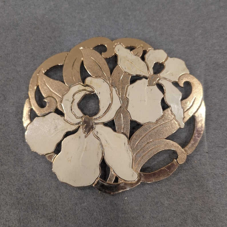 Vintage Wm. A. Rogers Ltd Floral Iris Silverplate Trivet Hot Plate Decor NA311 image 1