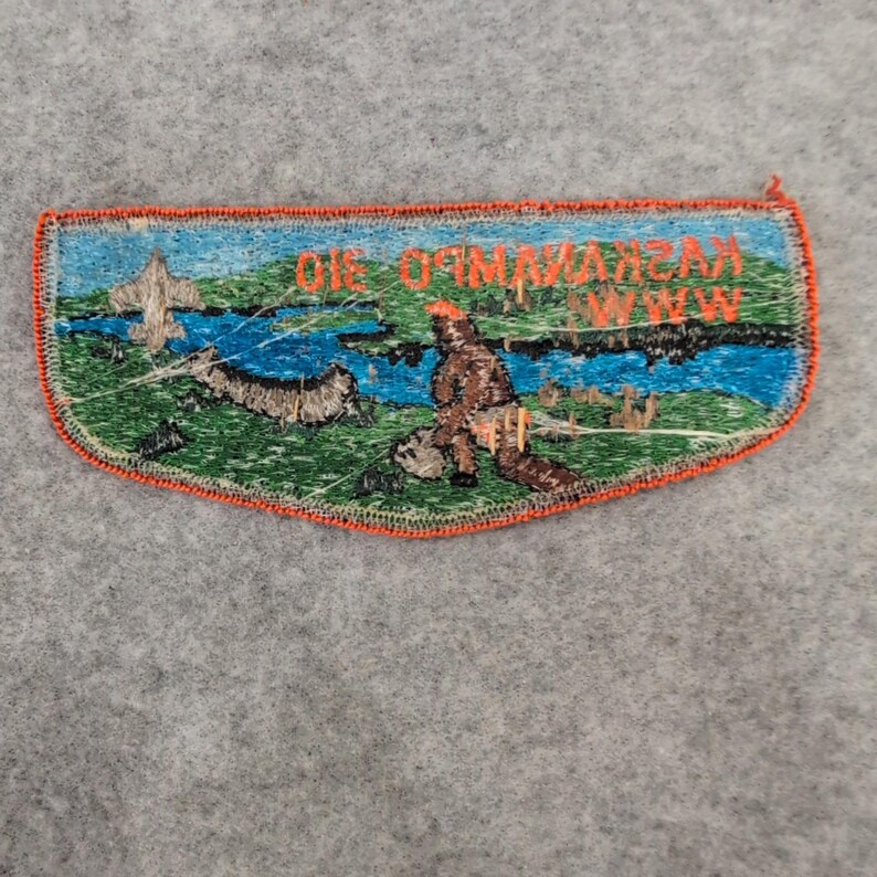 Emblema de aventura de campamento Scout Kaskamapo 310 WWW con borde naranja imagen 2