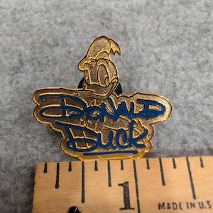 Disney Donald Duck Graffiti Logo 2004 Lanyard Pin Series Official Pin Trading image 2