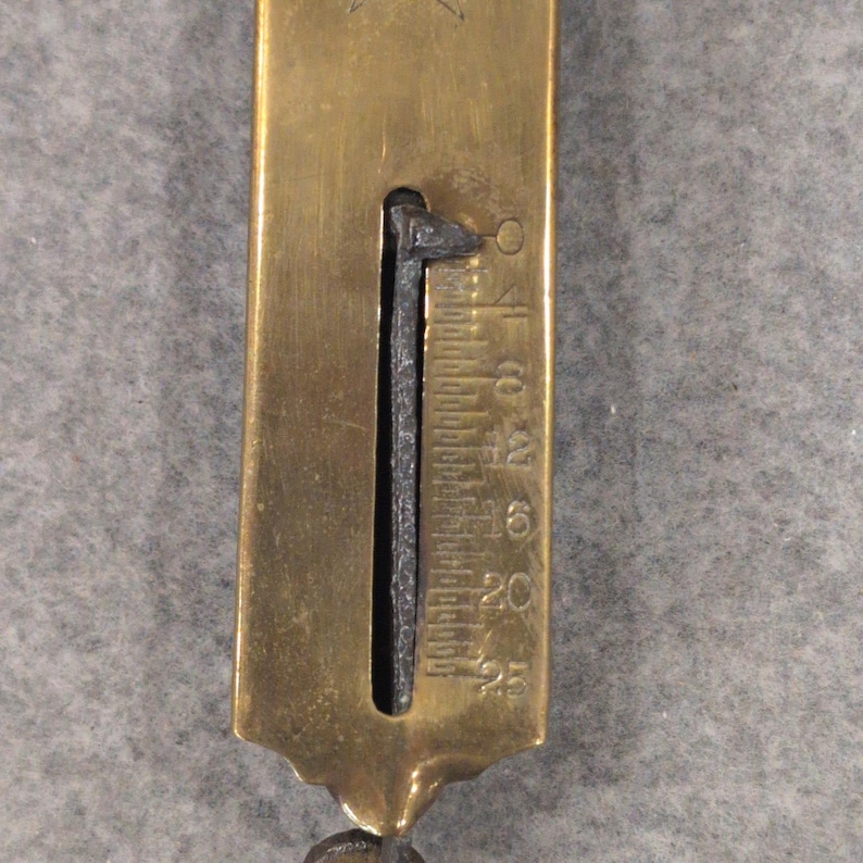 c. 1900 P.S. & W. Co. Antique Brass Spring Scale 25lb Star Logo Primitive Tool image 4