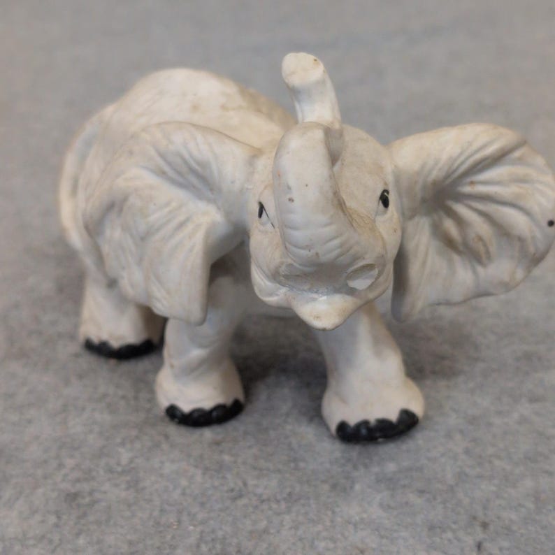 UGC Vintage Ceramic Elephant Figurine White Trunk Up Taiwan Decor VG image 7