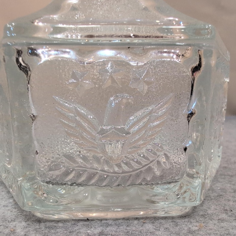 Vintage Clear Pressed Glass Hexagonal Trinket Box American Eagle Star Motif Lid image 2