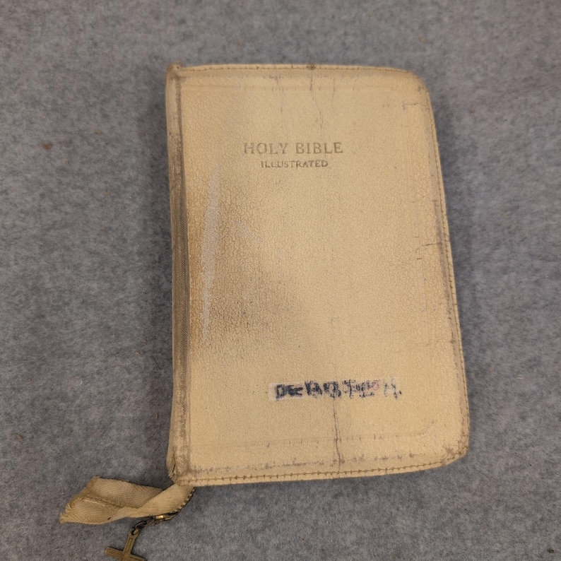 Vintage King James Version Holy Bible World Publishing Zippered White Cover KJV image 1