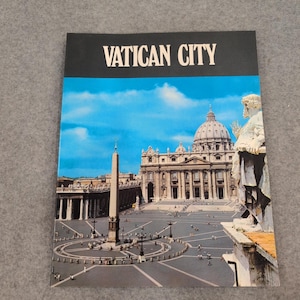 Vatican City Monumenti Musei e Gallerie Pontificie Francesco Roncalli 1981 Book image 1