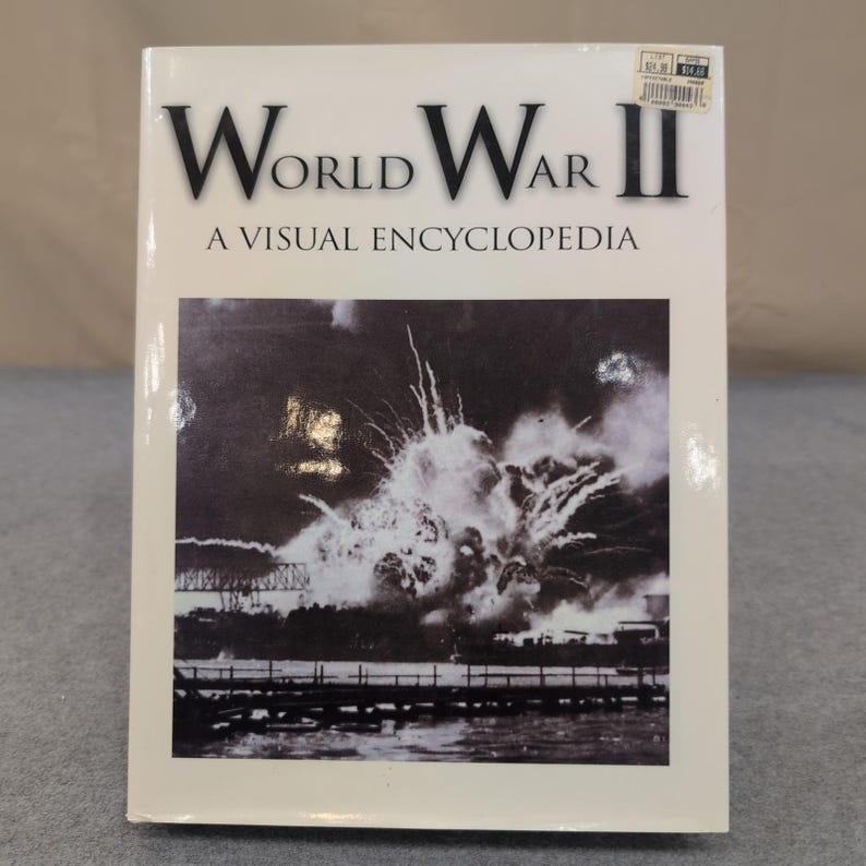 World War II A Visual Encyclopedia Hardcover Book Thunder Bay Press 1999 image 1