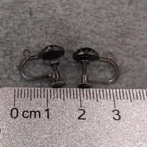 Vintage Silver Black Cabochon Sawtooth Bezel Screw Back Earrings Retro Jewelry image 3