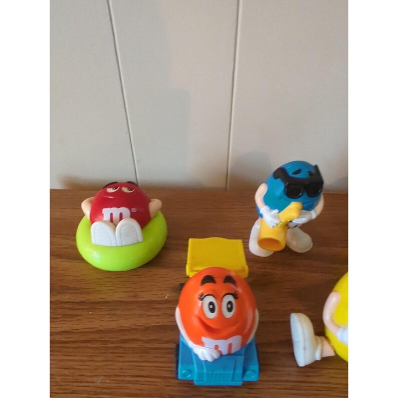 Veel van 7 Burger King M & M vintage speelgoed 1991 1997, dispensers naar achteren te trekken afbeelding 2