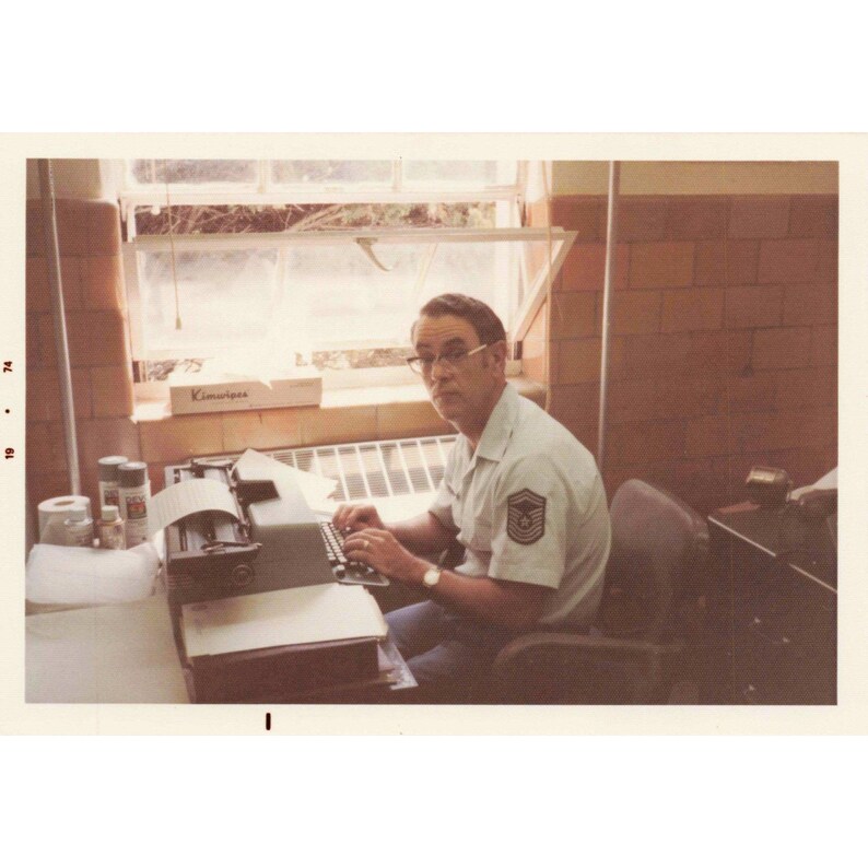 Vintage 1974 USAF NCO Office Typewriter Kimwipes Photo 3.5x5 image 1