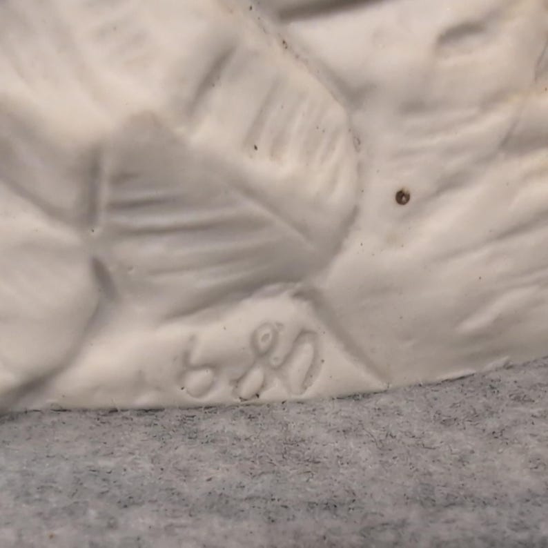 Vintage porslinsvas med tulpanplantering, pojkemålad förgylld dekor från mitten av århundradet 680 bild 3