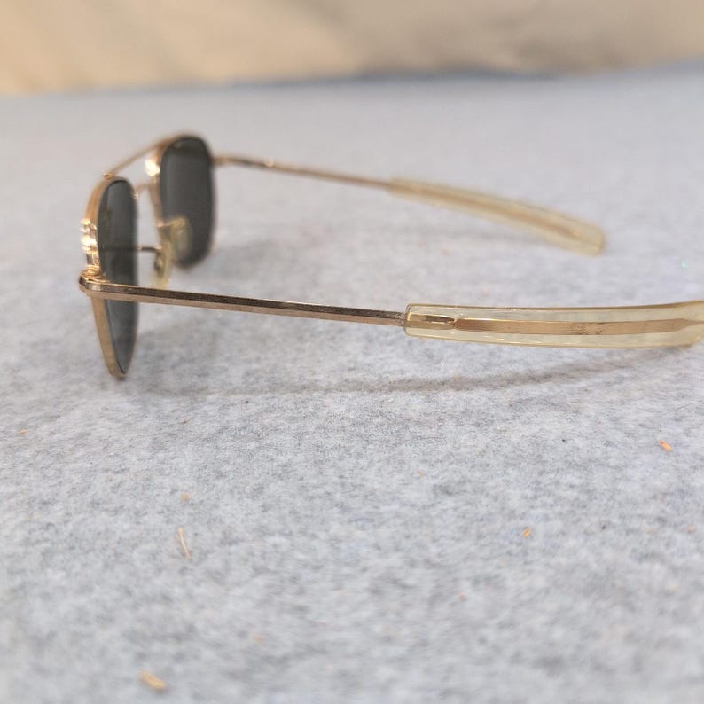 General Optical Aviator Sunglasses Gold Tone Frame Dark Gray Lens Pilot Style image 4