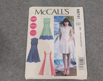 McCall's M6741 Naaipatroon Misses Plus Petite gevoerde jurk, maat 18-24 W ZG+