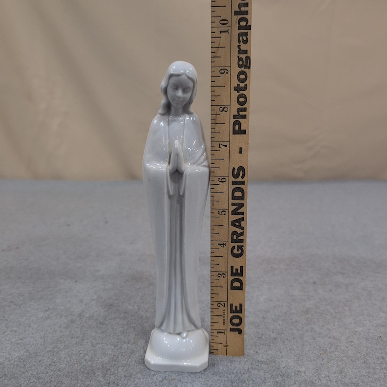 Homco 1425 Vierge Marie en prière - Figurine en porcelaine blanche brillante fabriquée à Taïwan image 3