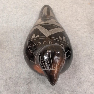Vintage Mexicaanse Barro Negro zwarte klei geëtste vogelbeeldjes set van 3 Mexico afbeelding 5