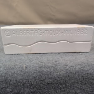 Albertas Molds A286 Vintage 1982 Skating Mouse Soap Candle Plaster Mold image 5