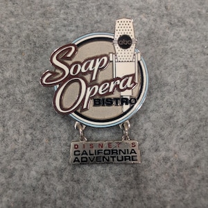 Disney California Adventure Soap Opera Bistro ABC microfoon hangspeld vintage afbeelding 1