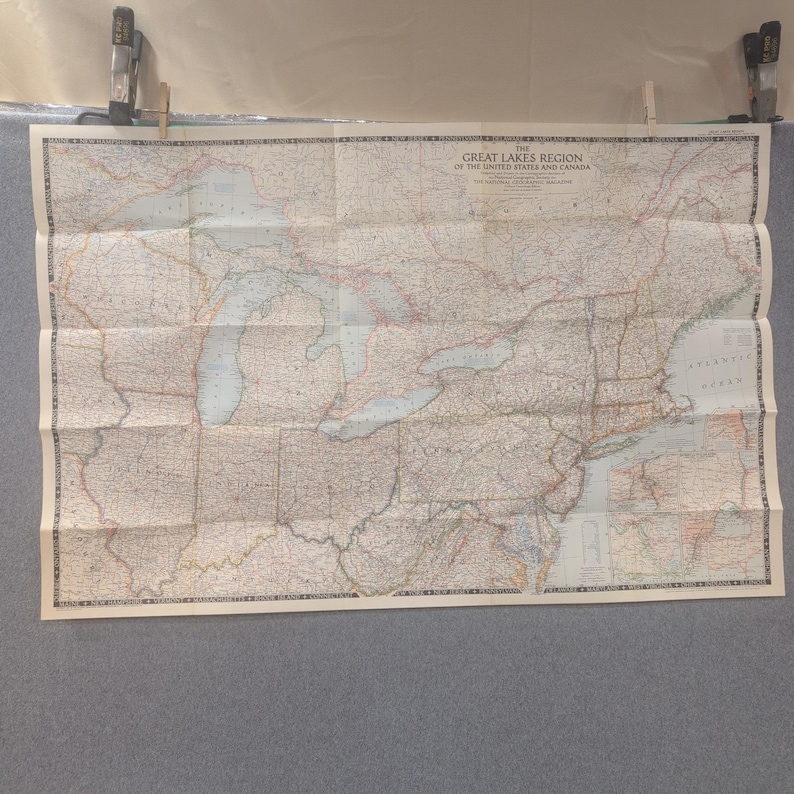 Vintage-Karte der Großen Seen-Region von National Geographic aus dem Jahr 1953, USA/Kanada, 42 x 27 Zoll Bild 1