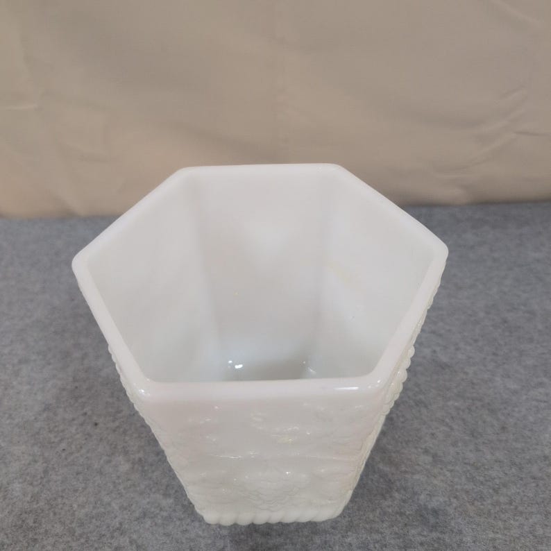 Fire-King Milk Glass Harvest Grape Hexagonal Planter White VTG Anchor Hocking image 2