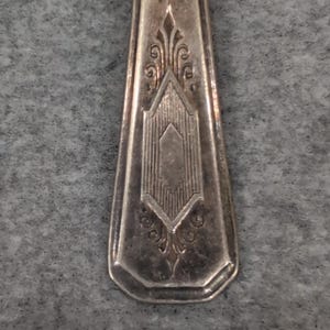 Wm A Rogers A1 Plus Silverplate Art Deco Dinner Fork Etched Handle image 2