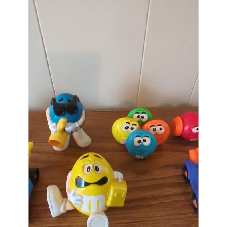 Veel van 7 Burger King M & M vintage speelgoed 1991 1997, dispensers naar achteren te trekken afbeelding 3
