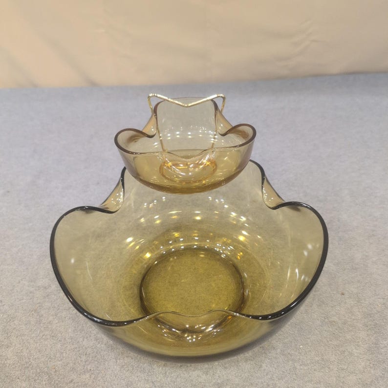 Vintage MCM Smoked Olive Green Glass Ruffled Chip and Dip Set with Metal Bracket image 3