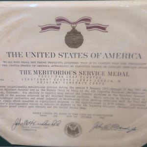 US Army Meritorious Service Medal Urkunde LTC Leroy London Jr 1981 Ordner Bild 2