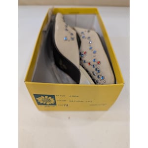 Yellow Box Jody Embellished Rhinestone Square Toe Beige Heel Mules Size 7.5 image 8