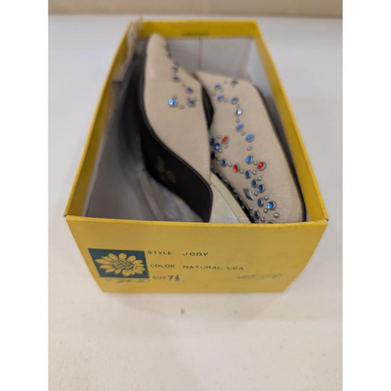 Yellow Box Jody Embellished Rhinestone Square Toe Beige Heel Mules Size 7.5 image 8