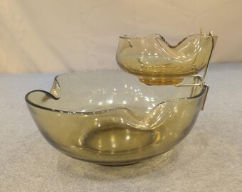 Vintage MCM Smoked Olive Green Glass Ruffled Chip and Dip Set with Metal Bracket