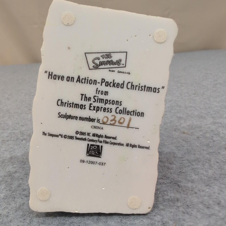 The Simpsons Christmas Express McBain Action Figure Giveaway Figurine 2005 0301 image 5